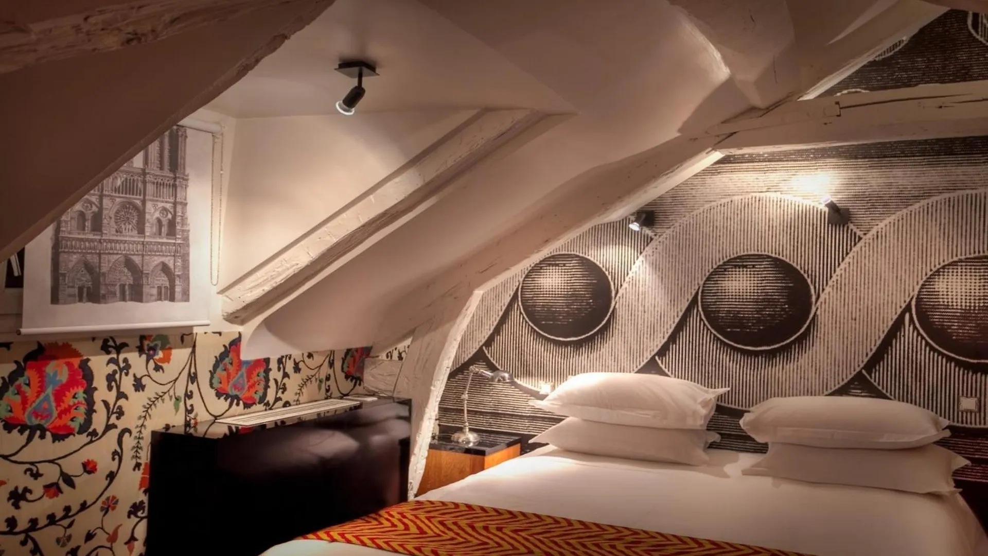 Hotel Le Notre Dame Saint Michel Parigi