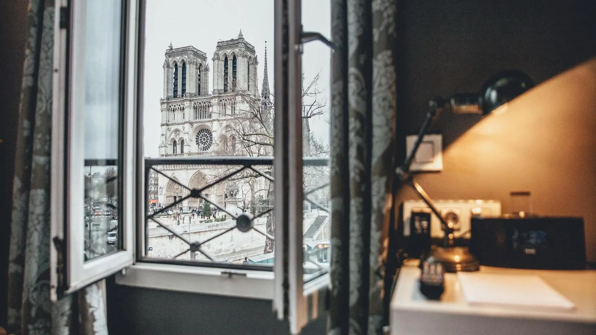 Hotel Le Notre Dame Saint Michel 3*